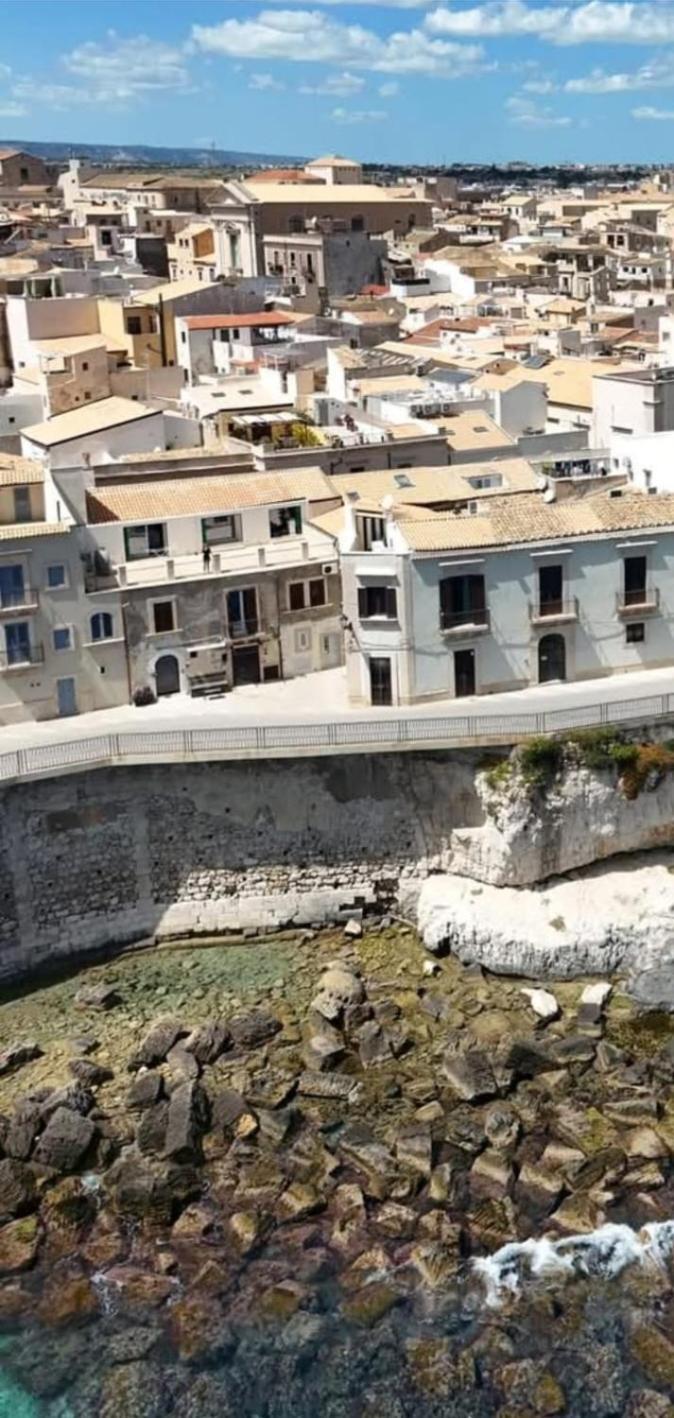 Piccola Santa Maria Sul Mare Villa Syracuse Buitenkant foto